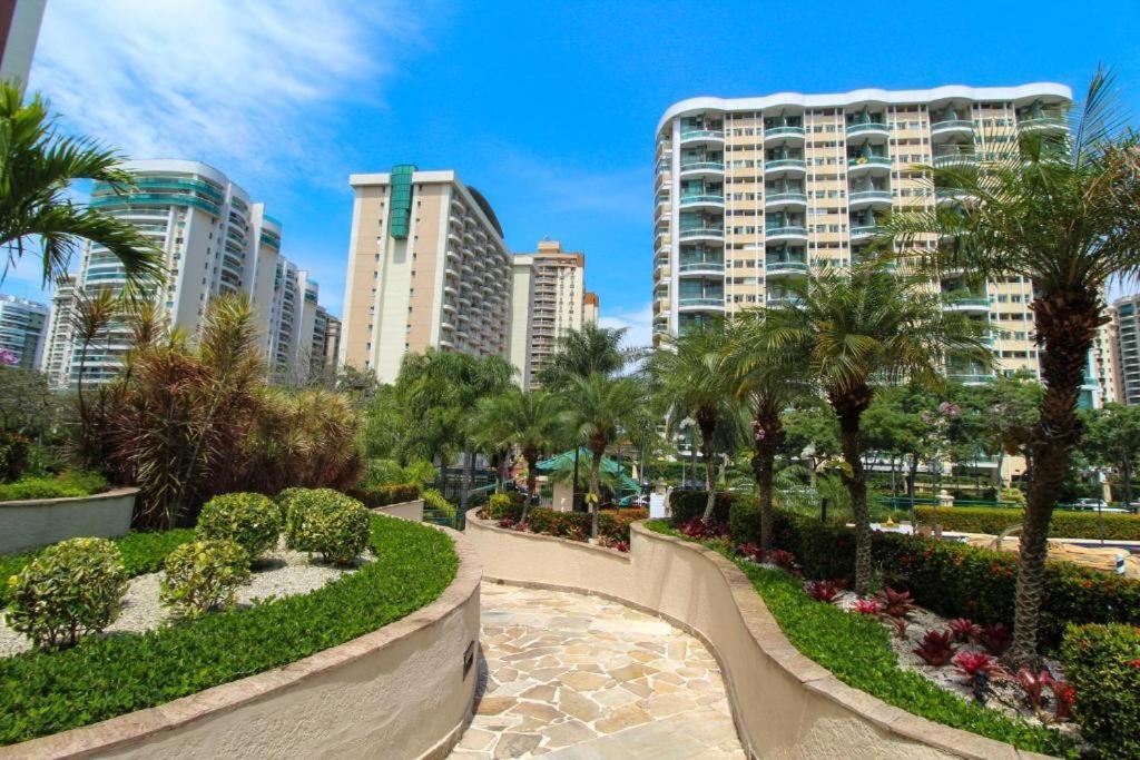 Barra Da Tijuca - 508 - De Frente Para Maravilhosa Piscina - Estacionamento Gratuito - Academia Comphania Atletica - Balsa Para Praia Gratis - Microondas - Geladeira Grande - Recepcao 24Horas - Wi-Fi - Com Pia Río de Janeiro Exterior foto