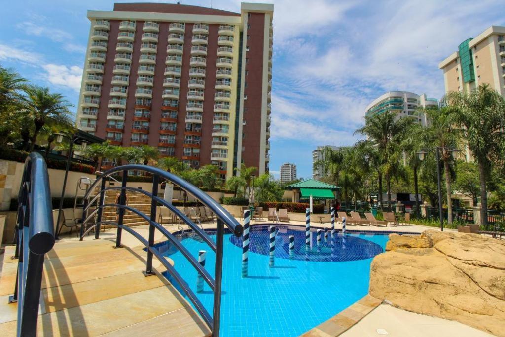 Barra Da Tijuca - 508 - De Frente Para Maravilhosa Piscina - Estacionamento Gratuito - Academia Comphania Atletica - Balsa Para Praia Gratis - Microondas - Geladeira Grande - Recepcao 24Horas - Wi-Fi - Com Pia Río de Janeiro Exterior foto